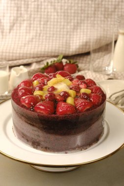 Mumlu Kutlama Pastası