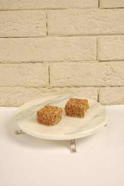 Gül aromalı Türk Lokumu Pistachio Dolgulu