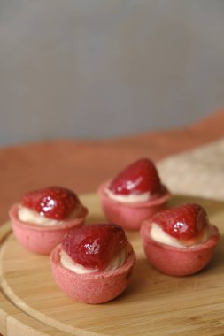 Krem Doldurmalı Fransız Eklemeleri