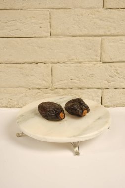 Doğal Parlamayla Parlayan Taze Tarihler