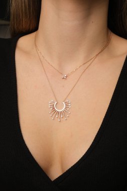 Altından ve elmaslardan oluşan Ebedi Mücevher Tasarımı