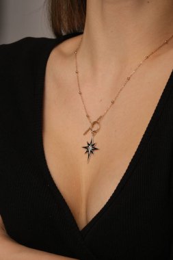 Altından ve elmaslardan oluşan Ebedi Mücevher Tasarımı