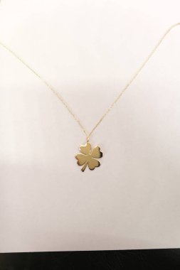 Altından ve elmaslardan oluşan Ebedi Mücevher Tasarımı