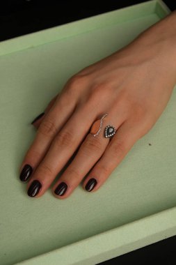 Özel anlar için Parlak Altın ve Elmas Mücevherler