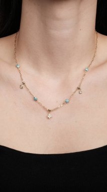 Güzel Altın ve Elmas Kokteyl Mücevherleri