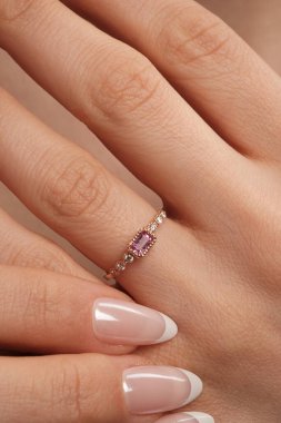 Klasik Altın ve Elmas Düğün Mücevherleri