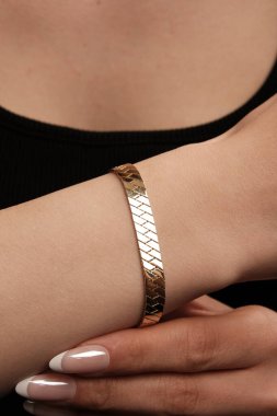 Yıldönümü Hediyeleri İçin Lüks Altın ve Elmas Mücevherler