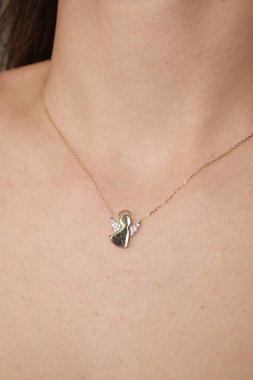 Kalın ve Zarif Elmas ve Altın İfade Parçaları