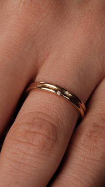 Parlak Mücevher Setleri: Altın, Elmas ve Gemstone