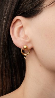 Zamansız Lüks Mücevherler: Elmaslar ve Altın Tasarımlar