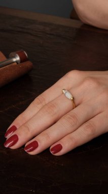 Zamansız Lüks Mücevherler: Elmaslar ve Altın Tasarımlar