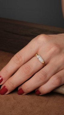 Zamansız Lüks Mücevherler: Elmaslar ve Altın Tasarımlar