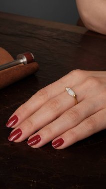 Zamansız Lüks Mücevherler: Elmaslar ve Altın Tasarımlar