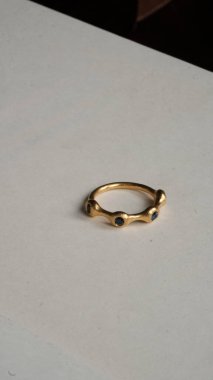 Altın Aksanlı Zarif Elmas Mücevherler