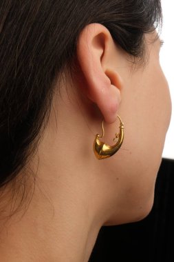 Altın Aksanlı Zarif Elmas Mücevherler