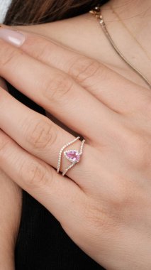 Her Olay İçin El Yapımı Altın ve Elmas Mücevherler