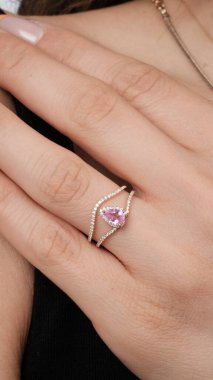 Her Olay İçin El Yapımı Altın ve Elmas Mücevherler