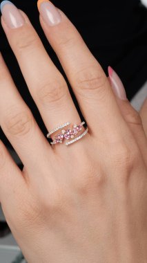 Her Olay İçin El Yapımı Altın ve Elmas Mücevherler