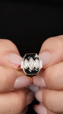 Her Olay İçin El Yapımı Altın ve Elmas Mücevherler