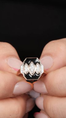 Her Olay İçin El Yapımı Altın ve Elmas Mücevherler