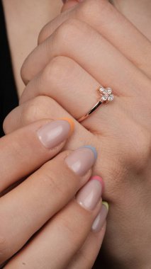 Her Olay İçin El Yapımı Altın ve Elmas Mücevherler