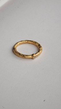 Lüks Mücevher Parçaları: Altın ve Elmaslar Bir arada