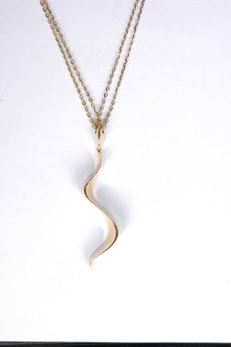 Lüks Mücevher Parçaları: Altın ve Elmaslar Bir arada