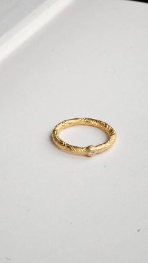 Lüks Mücevher Parçaları: Altın ve Elmaslar Bir arada