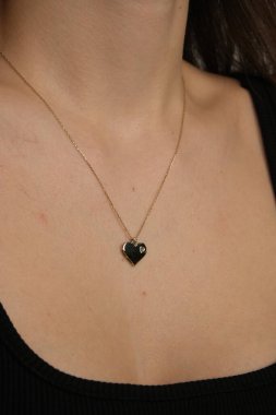 Parlak Elmaslı Klasik Altın Mücevherler