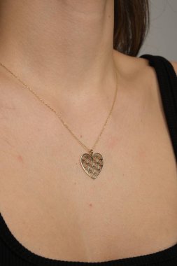 Parlak Elmaslı Klasik Altın Mücevherler