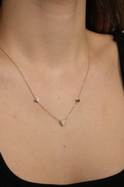 Parlak Elmaslı Klasik Altın Mücevherler