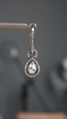 Kadınlar İçin En İyi Elmas ve Altın Mücevherler