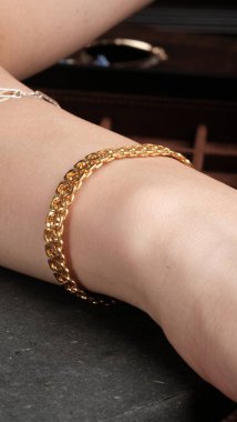 Kadınlar İçin En İyi Elmas ve Altın Mücevherler