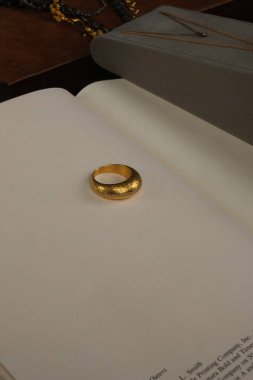 Büyüleyici Altın ve Elmas Alyansları