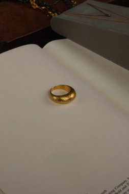 Büyüleyici Altın ve Elmas Alyansları