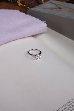 Büyüleyici Altın ve Elmas Alyansları