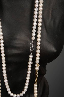 Değerli Altın ve Elmas Mücevherler