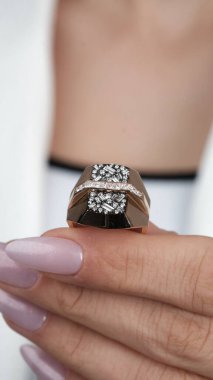 Lüks Altın ve Elmas Mücevher