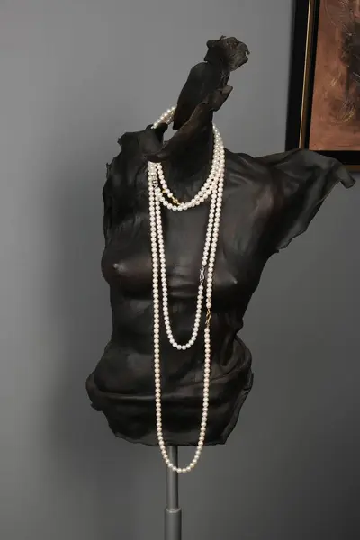 Değerli Altın ve Elmas Mücevherler