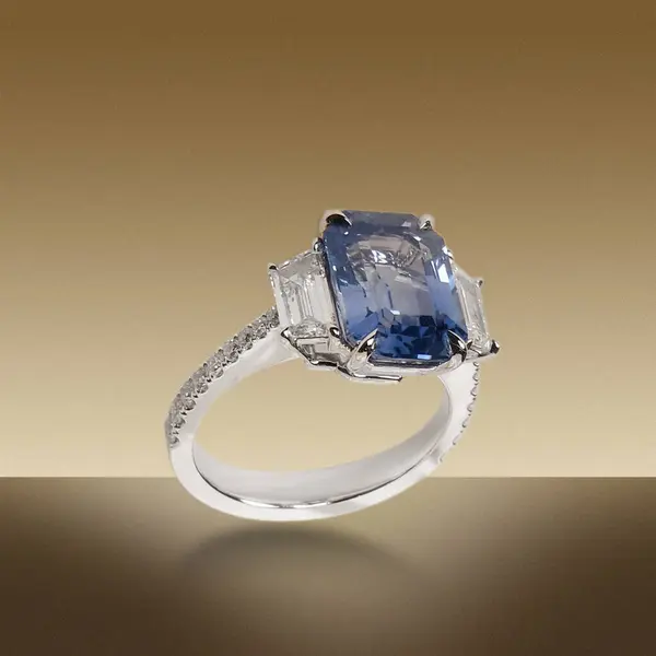 Zarif Altın ve Elmas Kolyeler