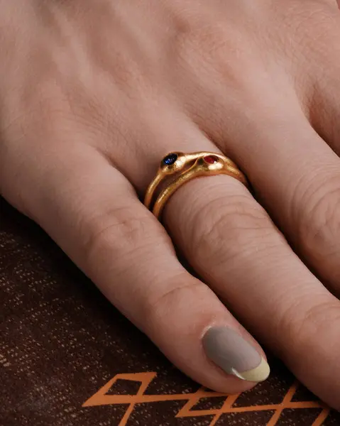 Zarif Altın ve Elmas Kolyeler