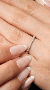 Parlak Elmaslı Görkemli Altın Mücevherler