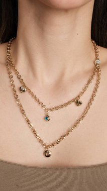 Parlak Elmaslı Görkemli Altın Mücevherler