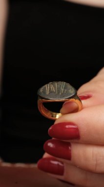 Renkli Taşlı Eşsiz Altın ve Elmas Mücevherler