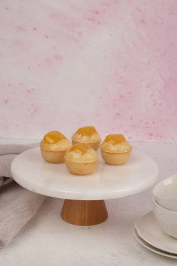 Kremalı Light ve Yumuşak Fransız Eklemeleri