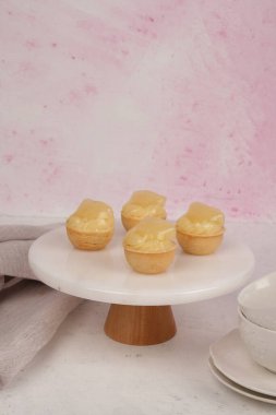 Kremalı Light ve Yumuşak Fransız Eklemeleri