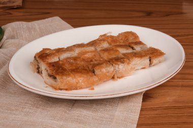 Türk Borek Çeşitlilik Tabağı Paylaşım İçin