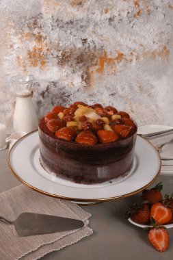 Streusel Tepeli Zengin ve Şımarık Kahve Keki