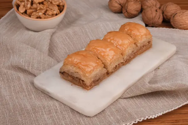 Taze Pişmiş Baklava Parçalarının Yakın Çekimi