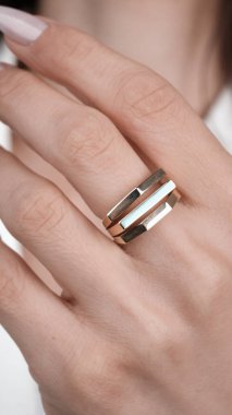 luxury gold and diamond jewelery